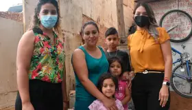 Apoya DIF a familia nogalense