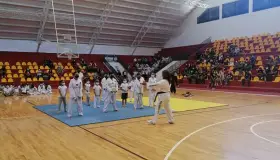 Clausuran cursos con torneo en centros comunitarios