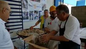 Realizan con gran éxito tradicional paella rotaria