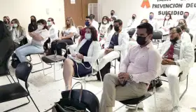 Priorizan prevenir el suicidio