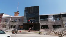 Trabajan en remodelación del edificio municipal