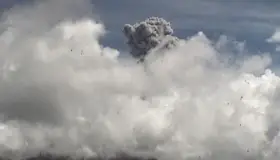 Popocatépetl registra nueva explosión previo al Grito de Independencia