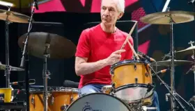 El emotivo homenaje a Charlie Watts en primer concierto de Rolling Stones sin él