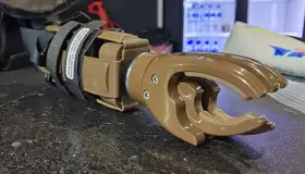 Donan motociclistas prótesis