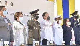 Conmemoran bicentenario de la Armada de México
