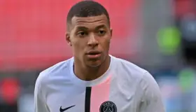 Florentino espera concretar el fichaje de Mbappé en enero