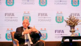 Infantino está a favor de que se juegue el Brasil vs Argentina