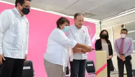 Invita gobernador a luchar contra cáncer
