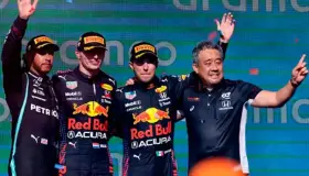 Verstappen gana el GP de EU; ‘Checo’ sube al podio en tercero