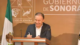 Relucen políticas de auteridad