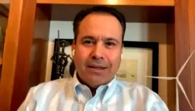 Revisan plazas otorgadas de forma irregular en anterior administración